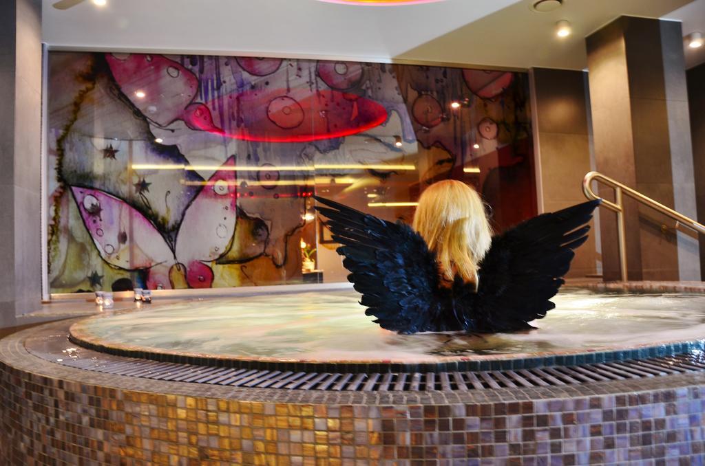 Hotel Azalia & Spa ニエポウォミツェ エクステリア 写真